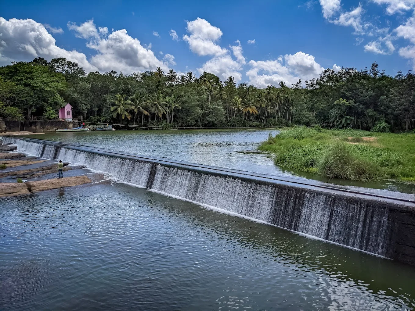 Thirparappu Waterfalls, photo 4 of 11