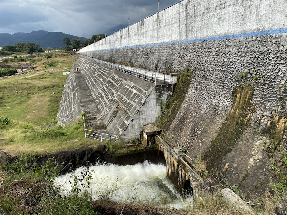 Pechiparai Reservoir, photo 1 of 11