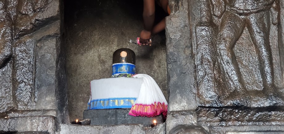Rock Cut Caves – Dharmraja Mandapam, photo 2 of 13