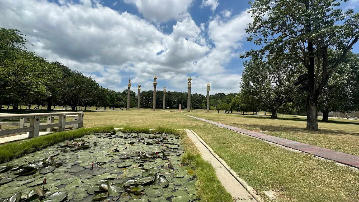 Rajiv Gandhi Memorial, photo 2 of 13
