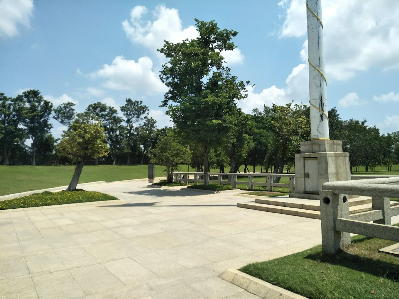 Rajiv Gandhi Memorial, photo 3 of 13