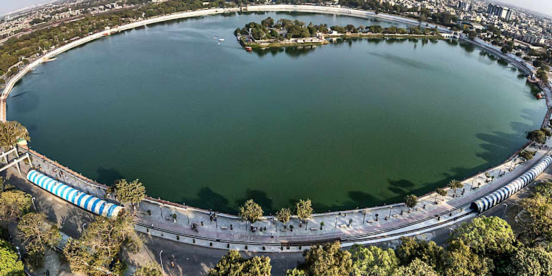Kankaria Lake, photo 3 of 8