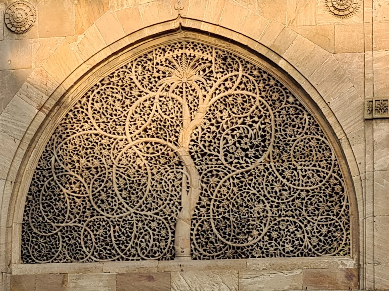 Sidi Saiyyed Masjid, photo 1 of 12