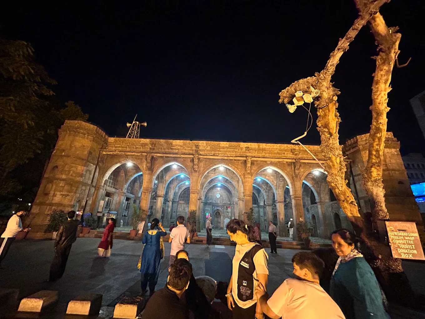 Sidi Saiyyed Masjid, photo 2 of 12