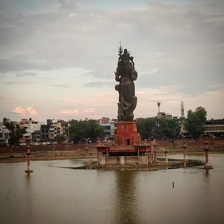 Sur Sagar Lake, photo 4 of 6