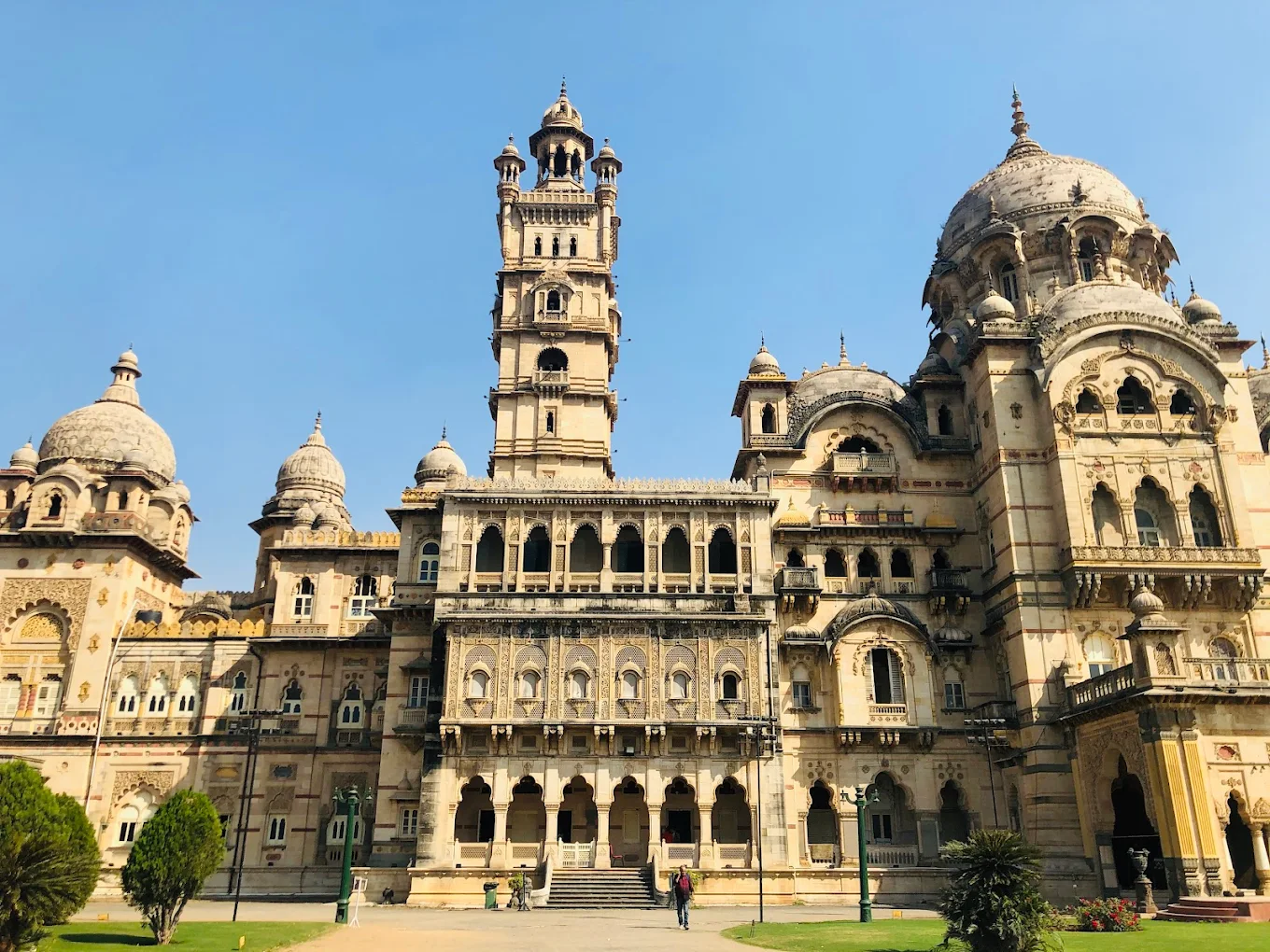 Maharaja Fatehsinh Museum, photo 2 of 9