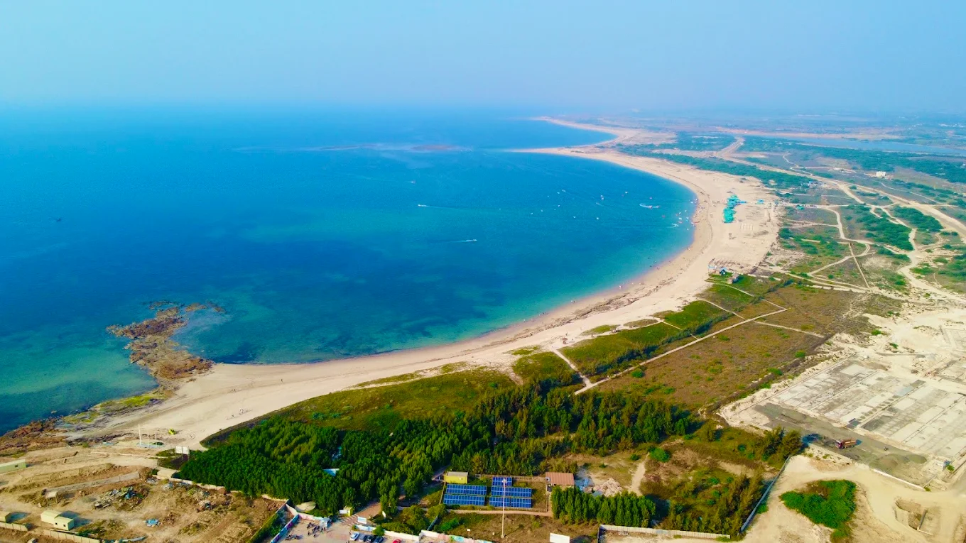 Shivrajpur Blue Flag Beach, photo 1 of 10