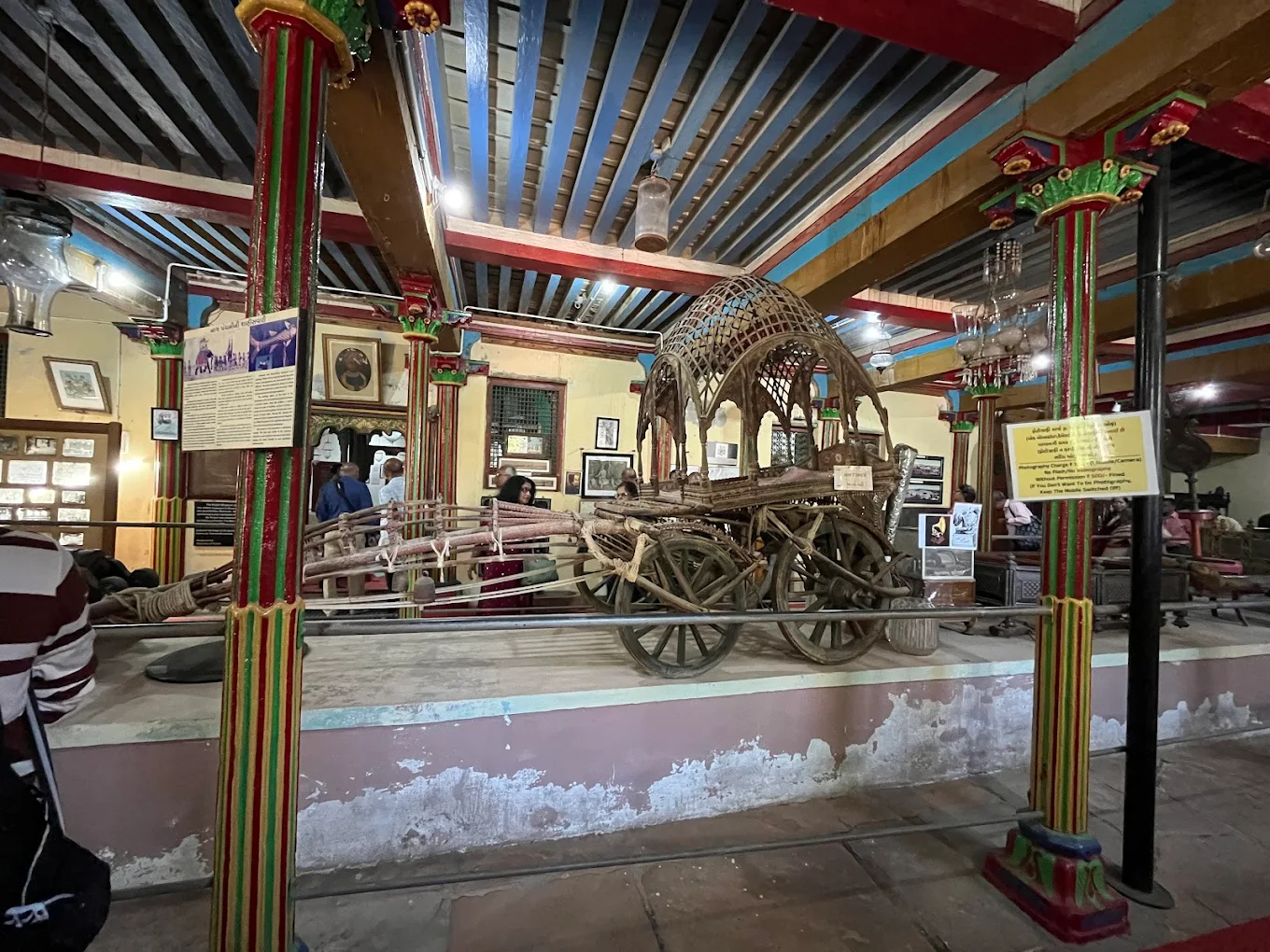 Aaina Mahal Bhuj, photo 3 of 12