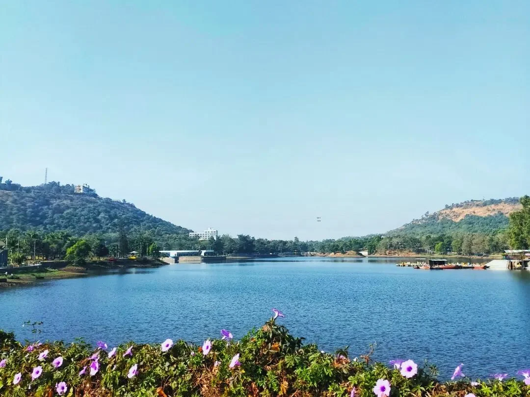 Saputara Lake, photo 1 of 11