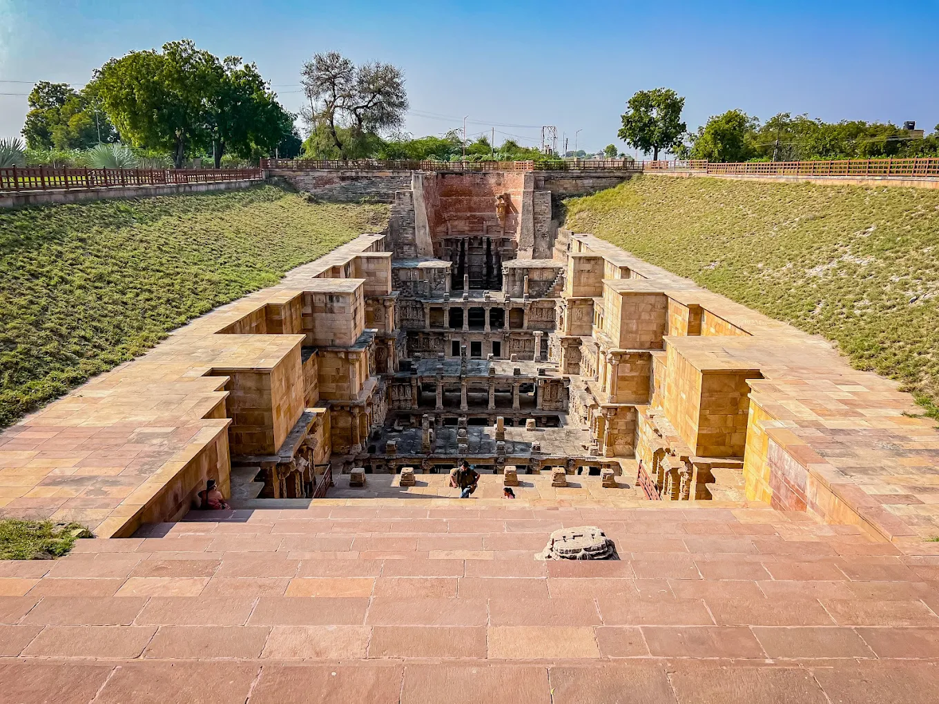 Rani Ki Vav, photo 3 of 12