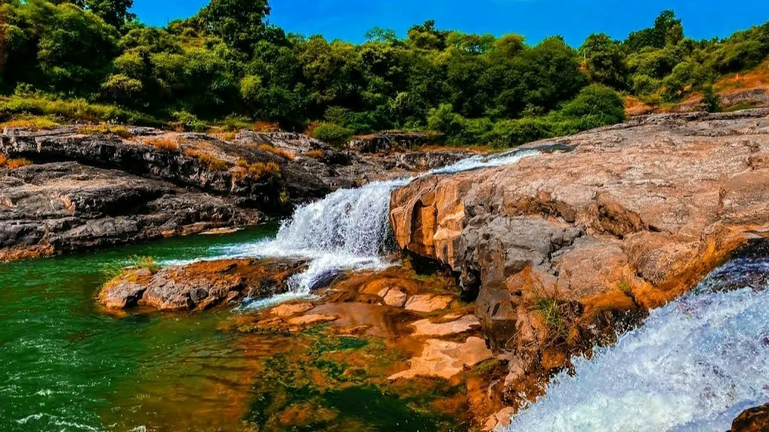 Zanzari Waterfall Resort, photo 1 of 20
