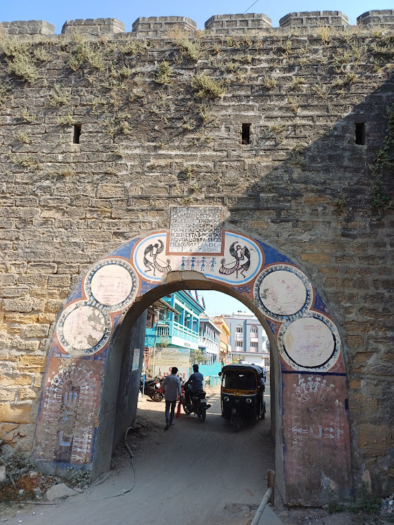 Diu Zampa Gate, photo 4 of 7
