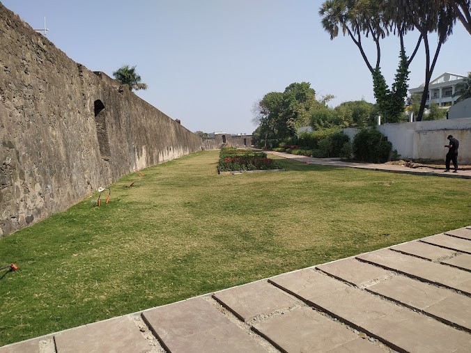 Daman Ganga River, photo 1 of 4