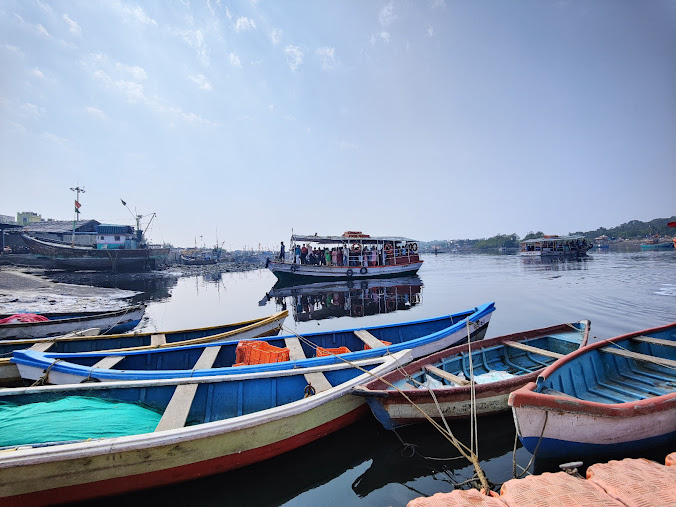 Versova Beach, photo 3 of 9
