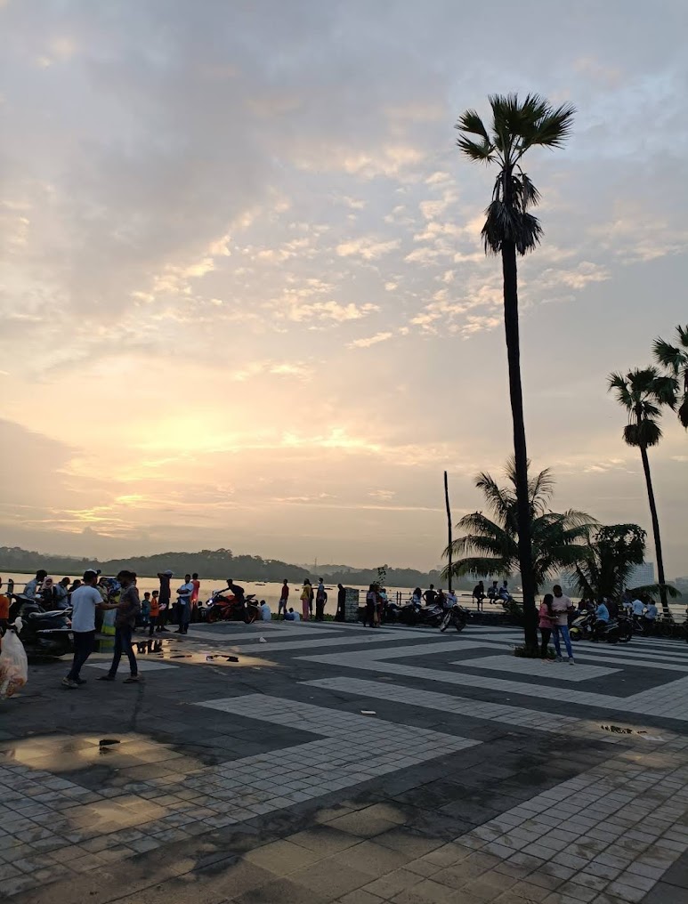 Powai Lake, photo 4 of 7