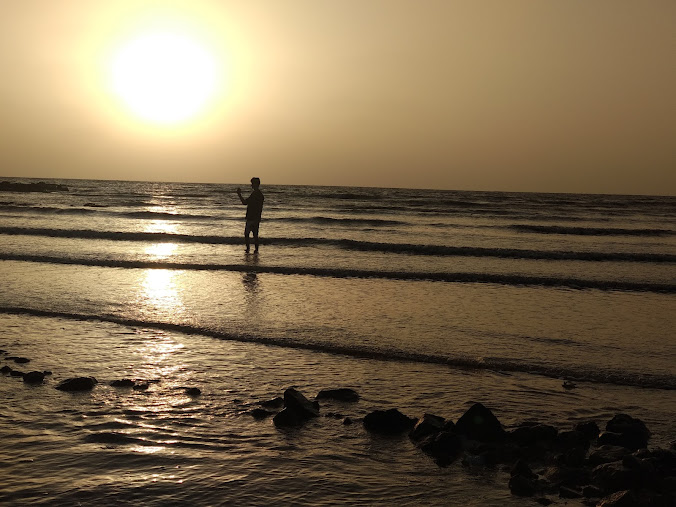 Manori Beach, photo 1 of 7