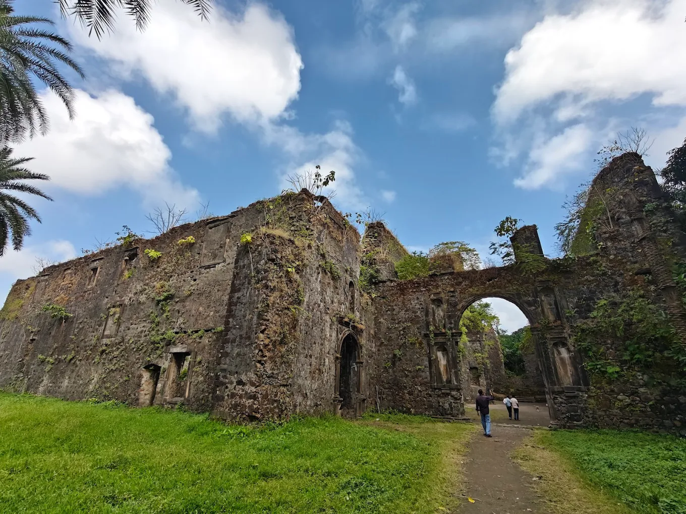 Vasai Fort, photo 1 of 10