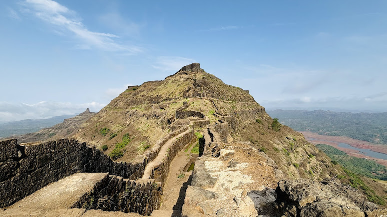 Torna Fort, photo 1 of 10