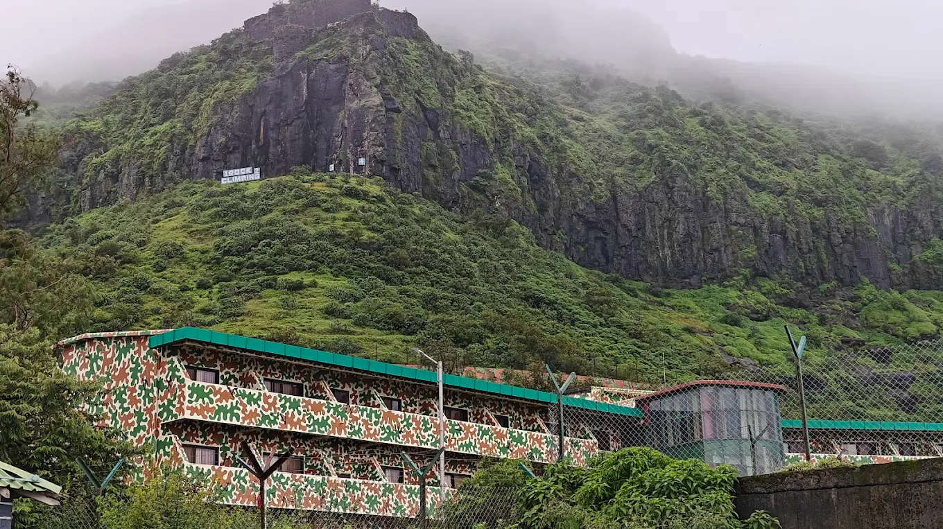 Purandar fort, photo 2 of 10
