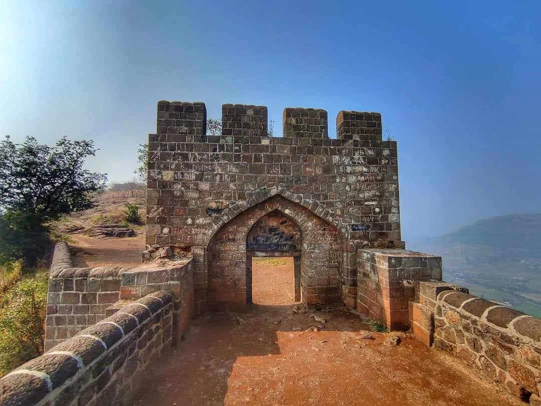 Shivneri Fort, photo 2 of 11