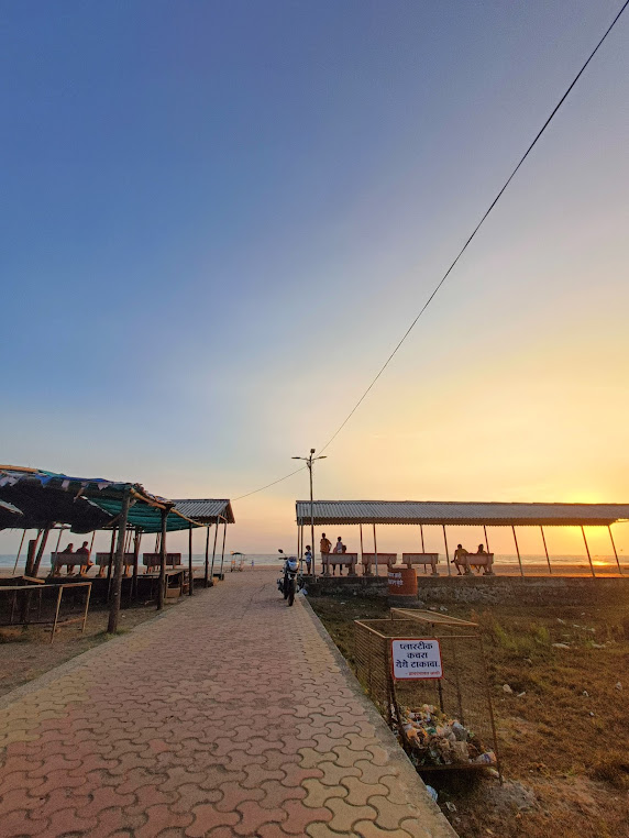 Akshi Beach, photo 3 of 6
