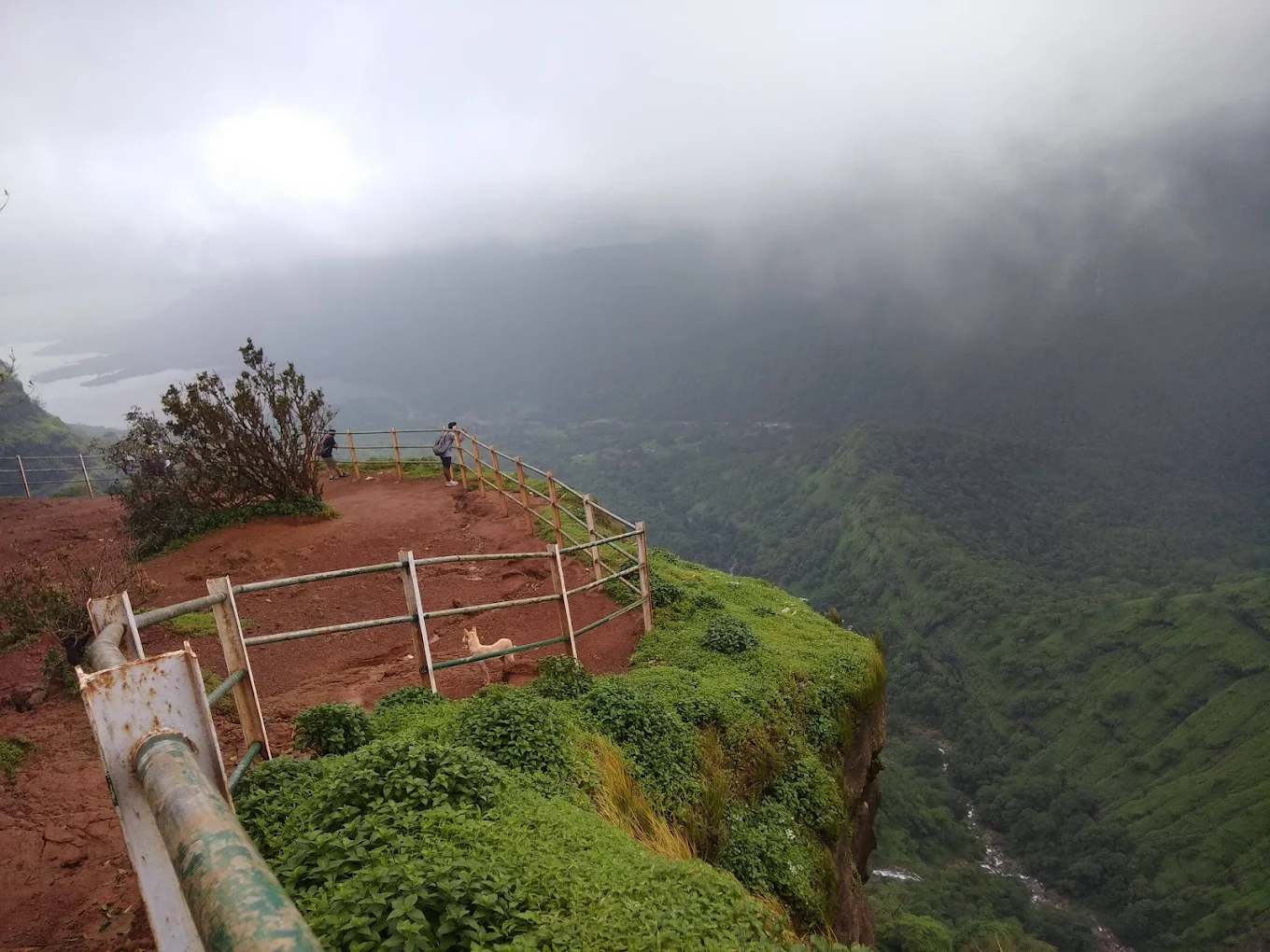 Echo Point, photo 1 of 6