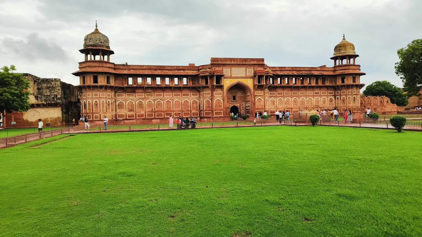 Red Fort, photo 2 of 10