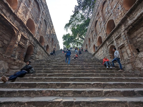 Agrasen ki Baoli, photo 2 of 8