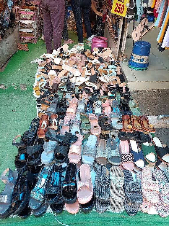 Sarojini Nagar Market, photo 3 of 9