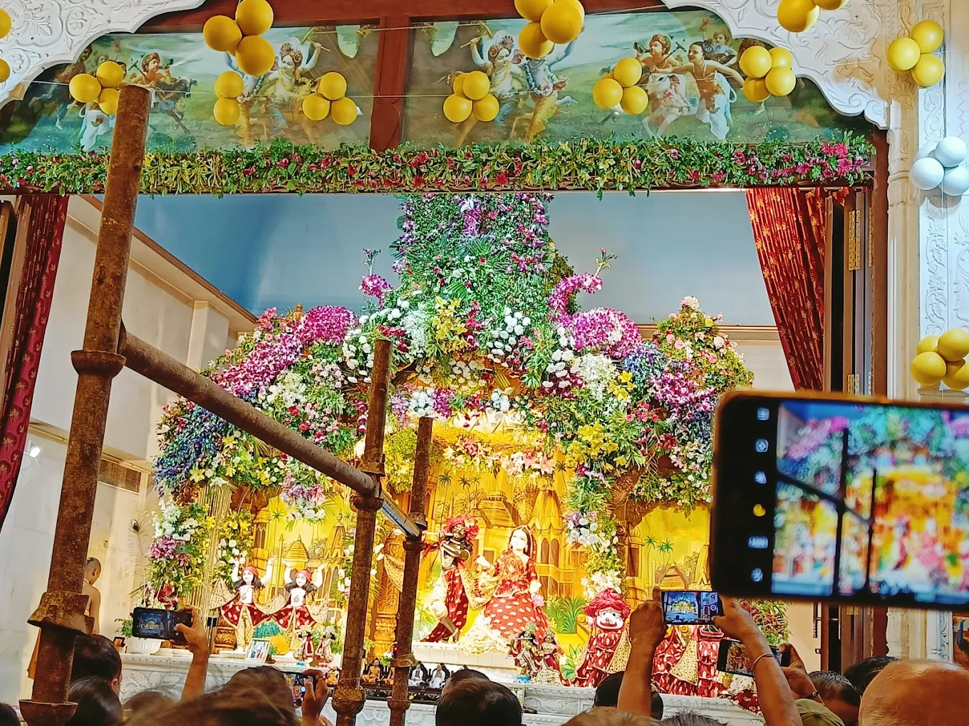 ISKCON Temple Noida, photo 2 of 11