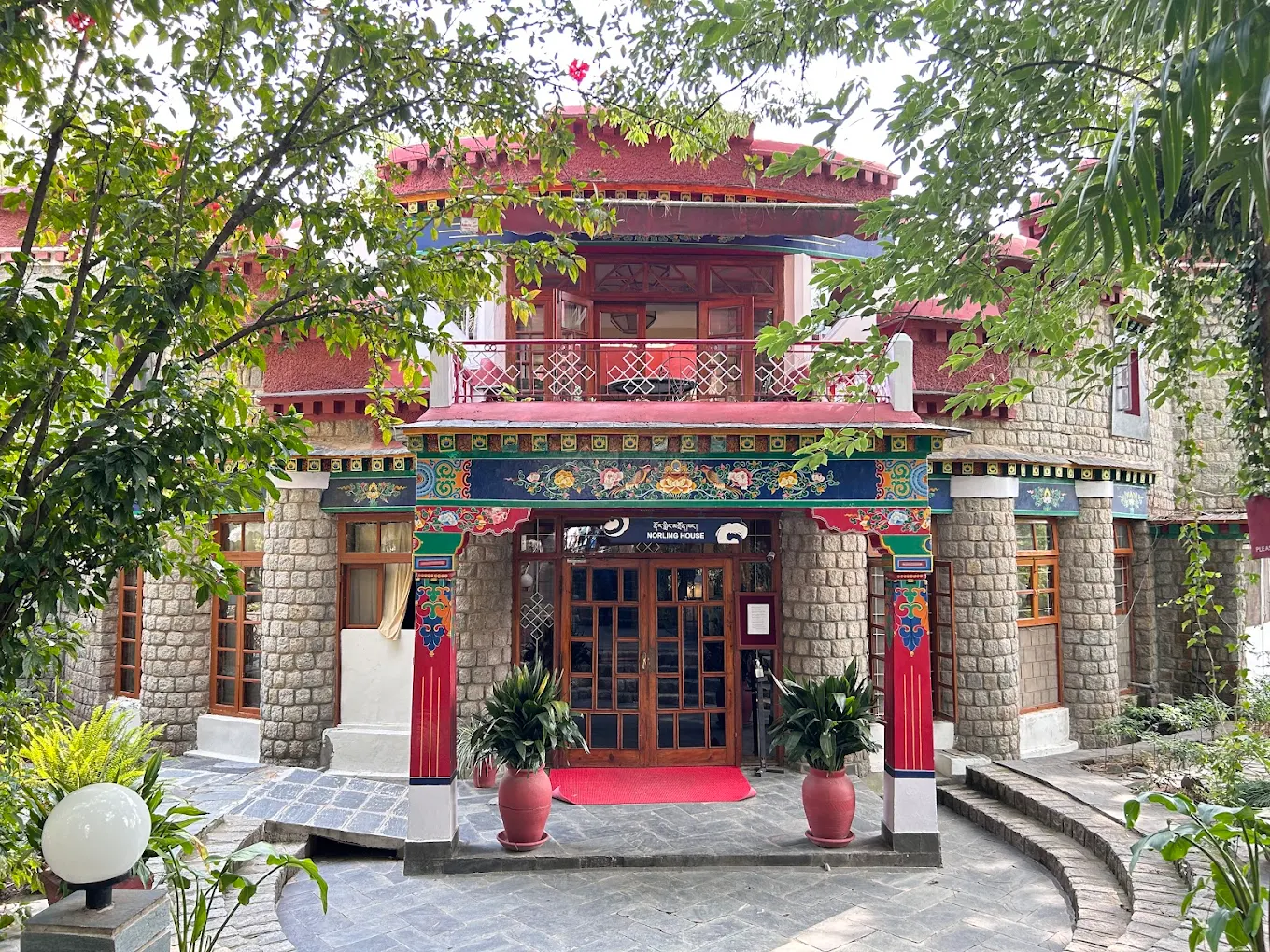 Norbulingka Institute, photo 2 of 7