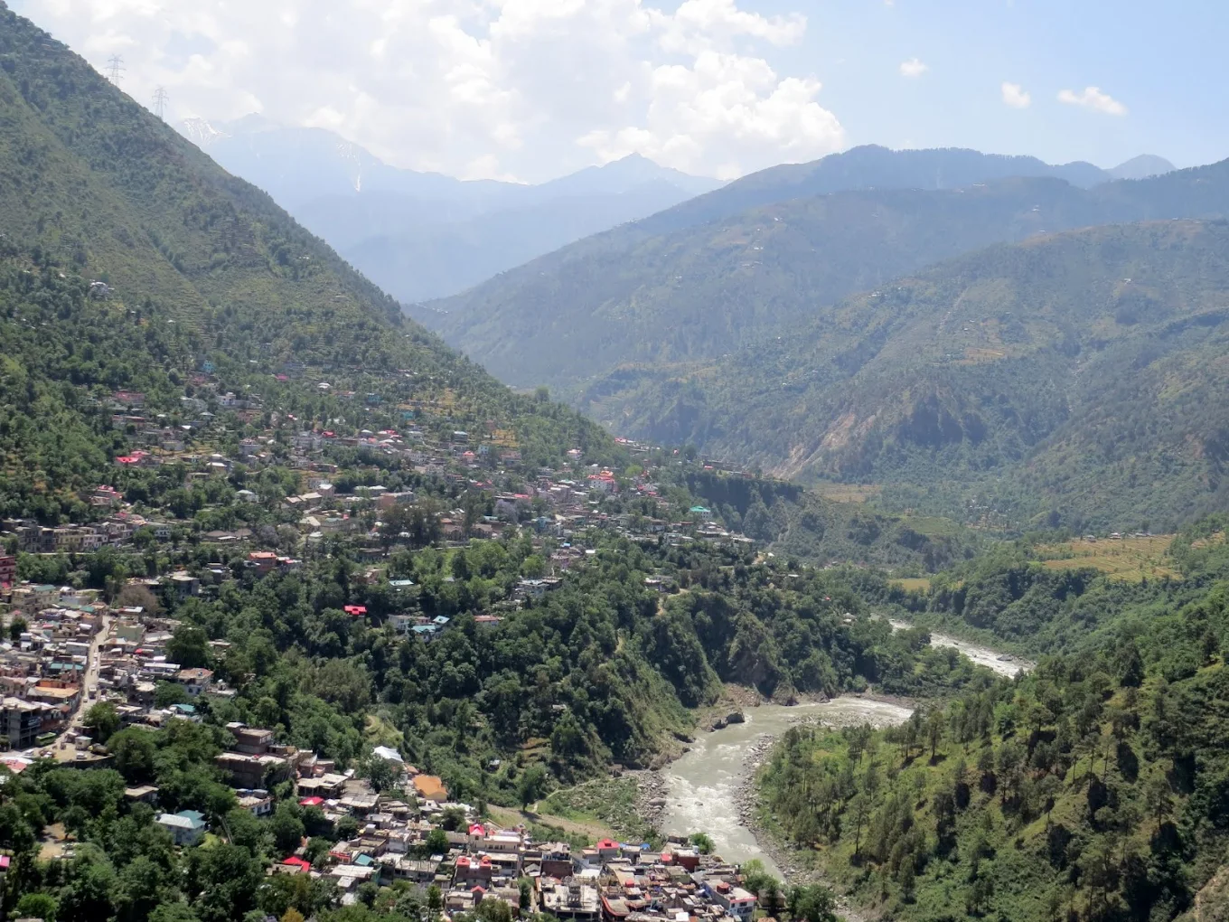 Shri Chamunda Devi Mandir Chamba, photo 3 of 8
