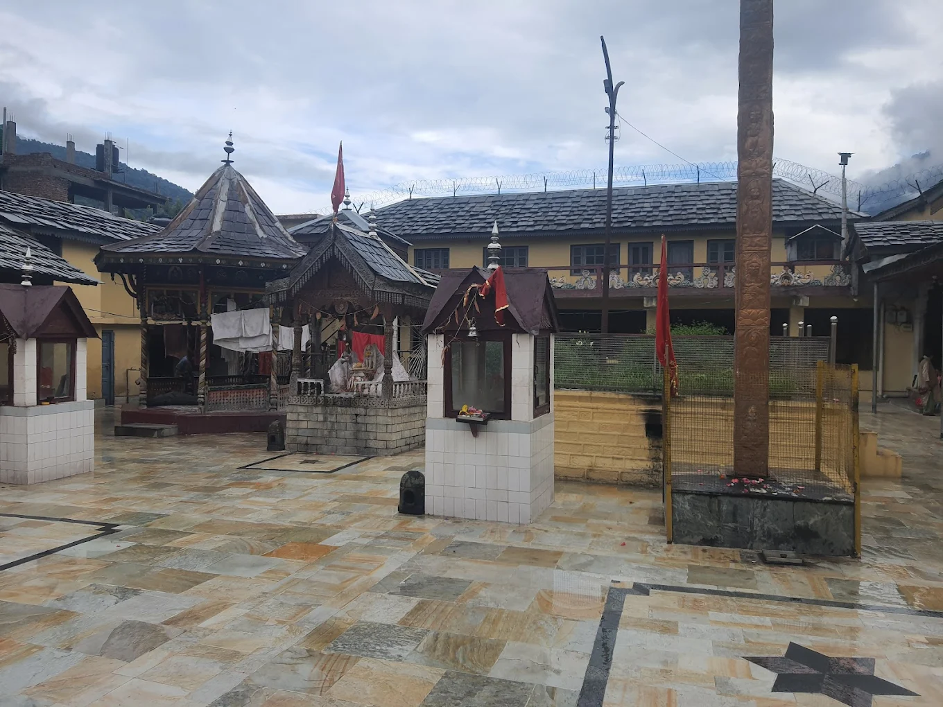 Sri Raghunath Temple, photo 1 of 9