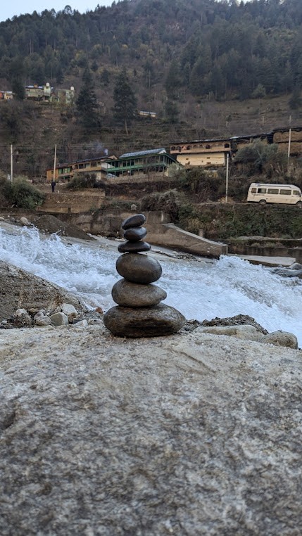 Tirthan River, photo 2 of 8
