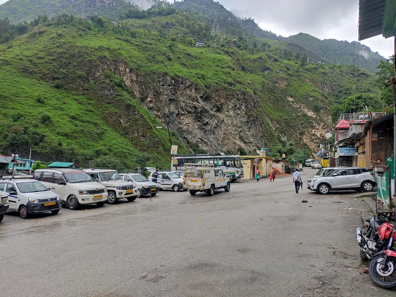 Sainj Valley, photo 1 of 10