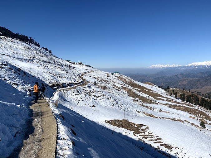 Parashar Lake, photo 1 of 6