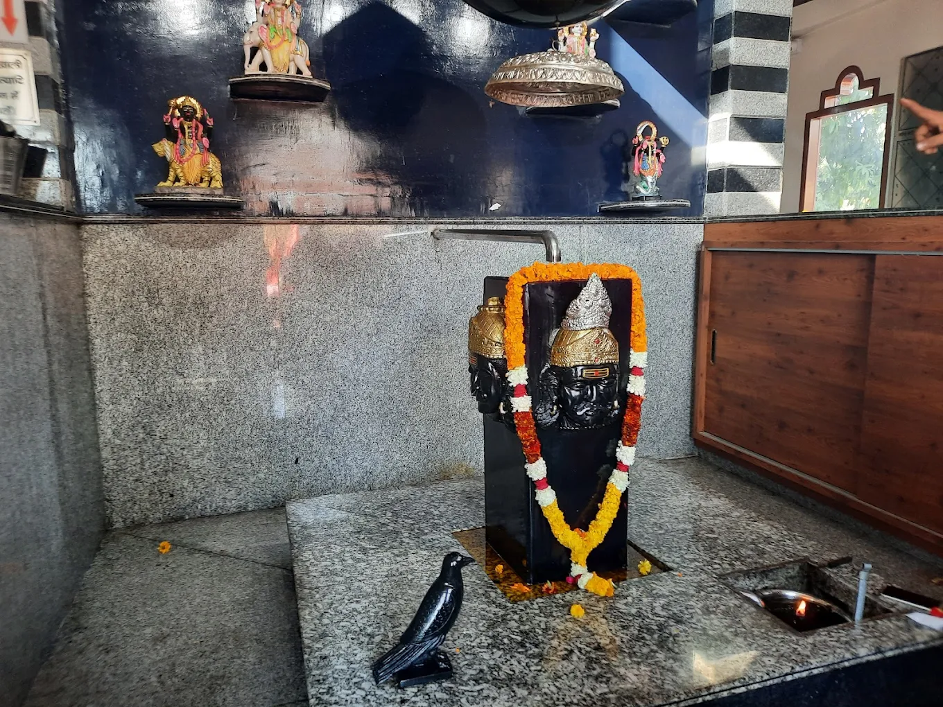 Shri Devikoop Bhadrakali Temple, photo 4 of 8