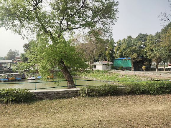 Karna Lake, photo 2 of 9