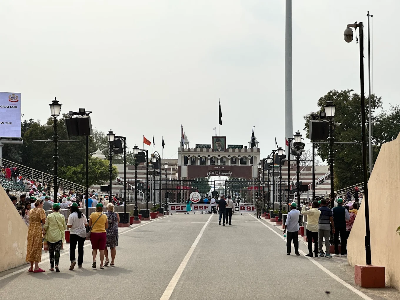 Attari - Wagah Border, photo 4 of 13