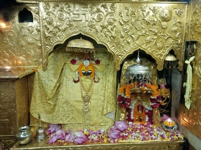 Naina Devi temple, photo 3 of 8