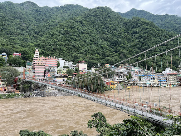 Lakshman Jhula, photo 2 of 7