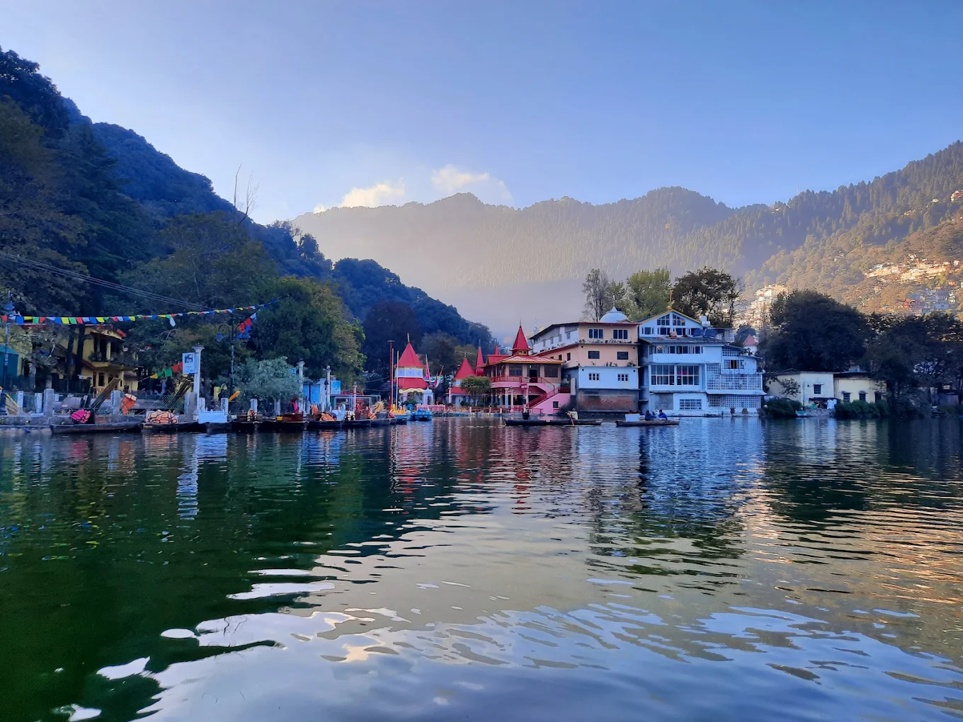 Shree Maa Naina Devi Temple, Nainital, photo 1 of 12