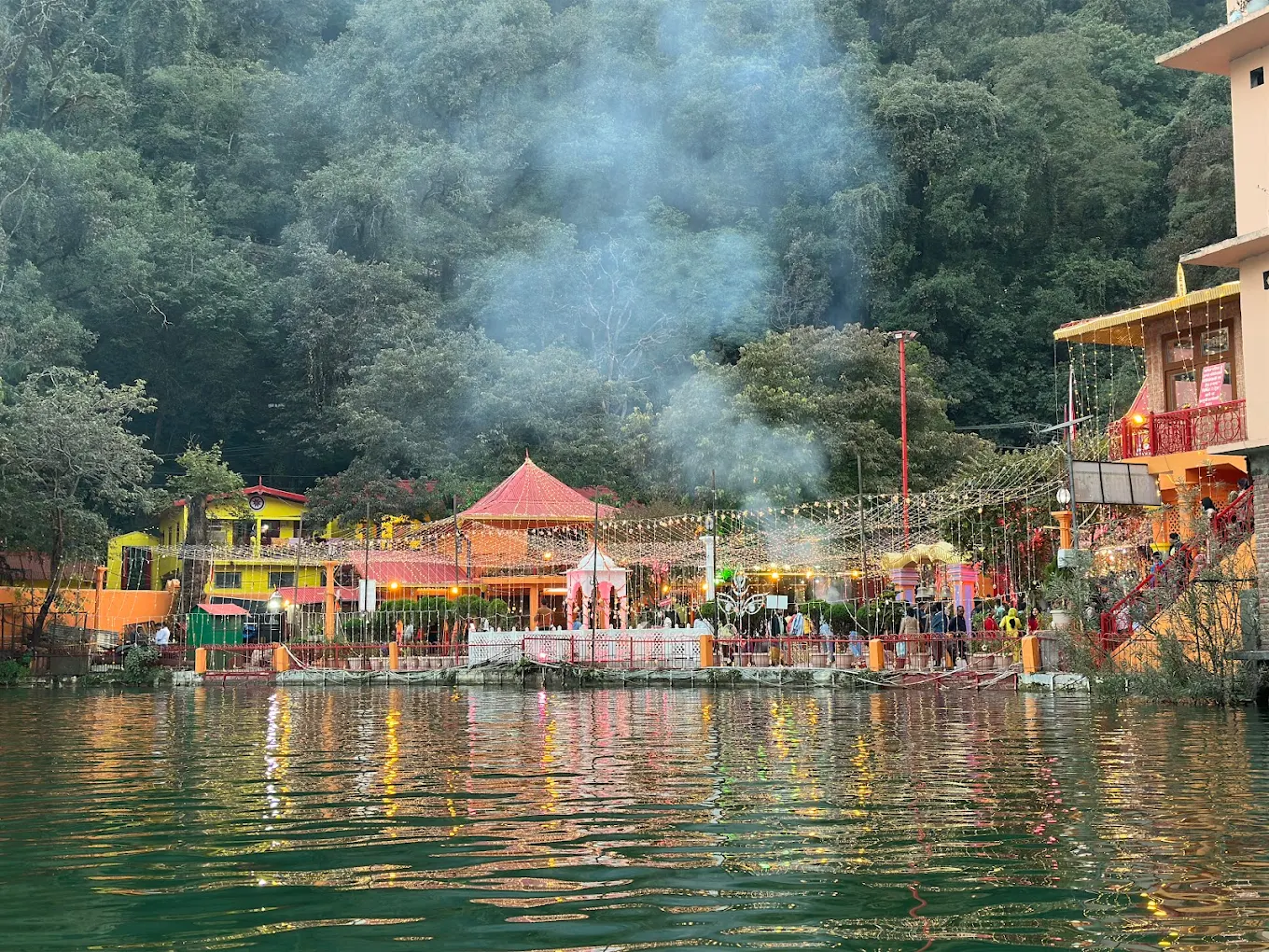 Shree Maa Naina Devi Temple, Nainital, photo 4 of 12