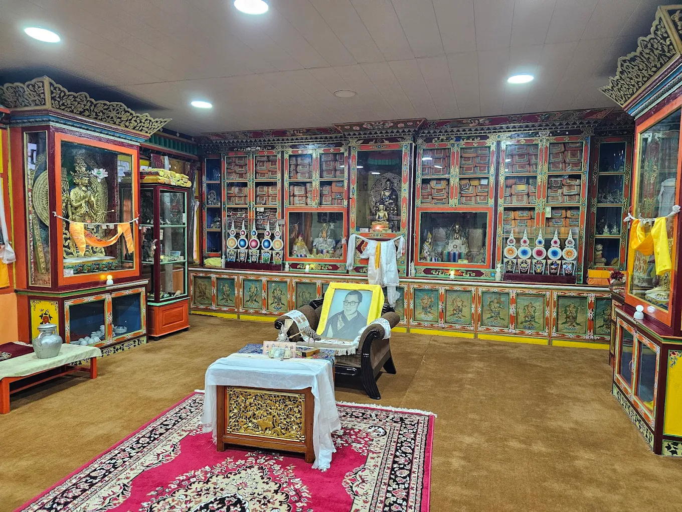 Tibetan Buddhist Temple, photo 2 of 10