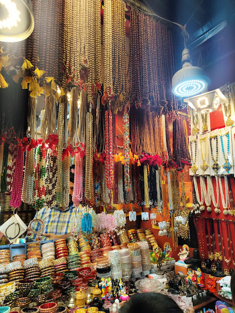 Haridwar market, photo 1 of 9