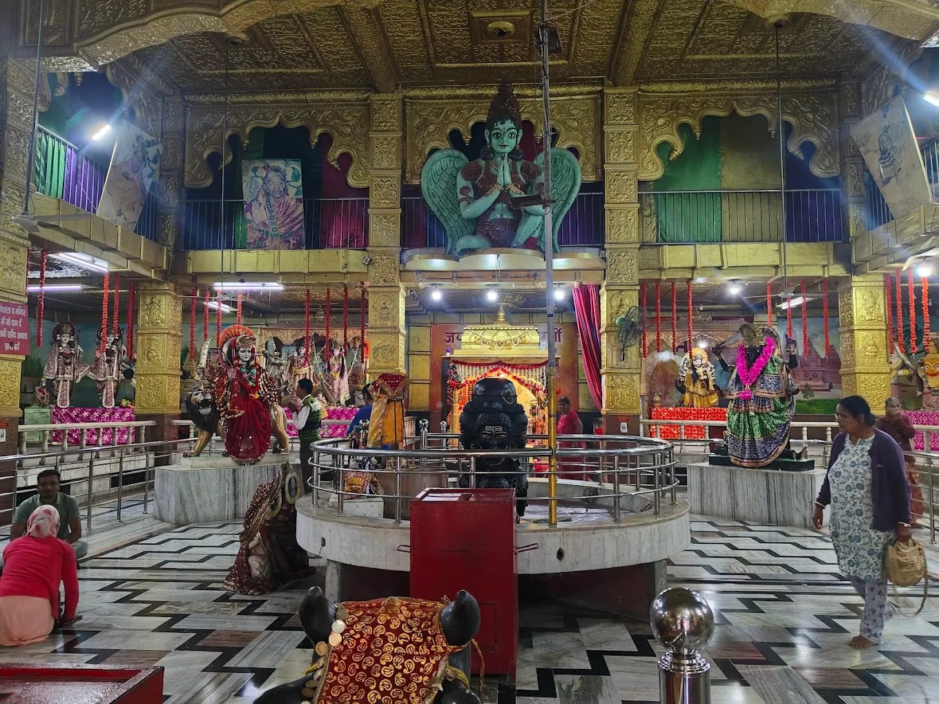 Vaishno Devi Temple (Mata Lal devi Ji), photo 3 of 10