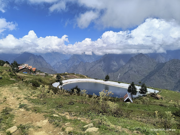 Auli lake, photo 2 of 6