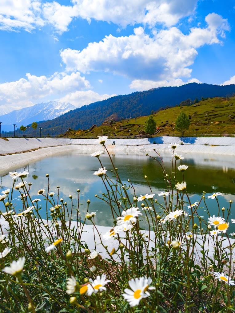 Auli lake, photo 4 of 6