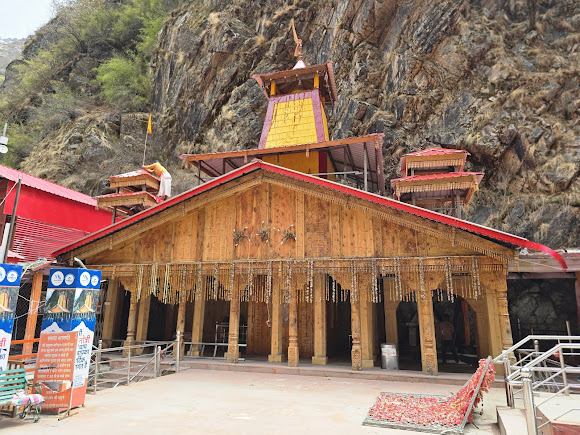 Yamunotri, photo 4 of 10