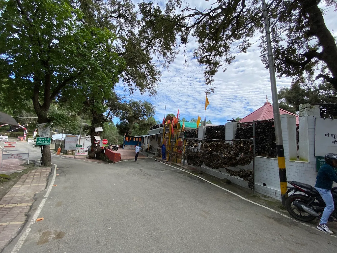 Jhula Devi Temple, photo 4 of 9
